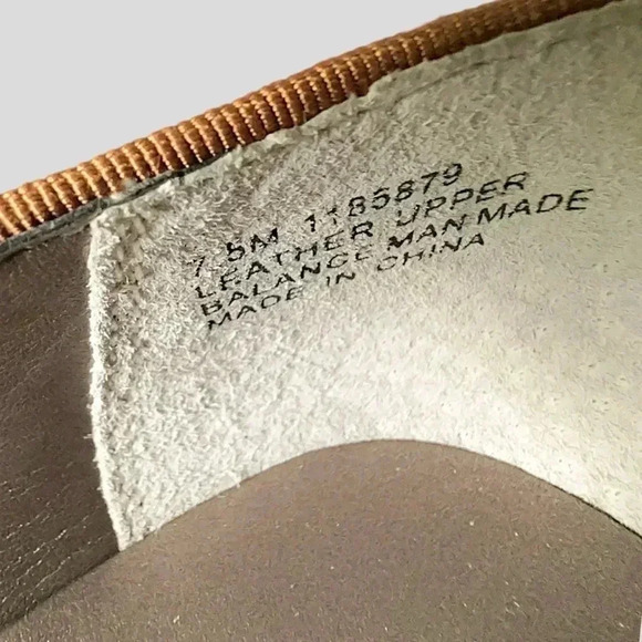 AARAY | NWOT | QUEEN BEE EMBROIDERED YELLOW SUEDE LOAFERS | SIZE: 7.5 M - Picture 10 of 10